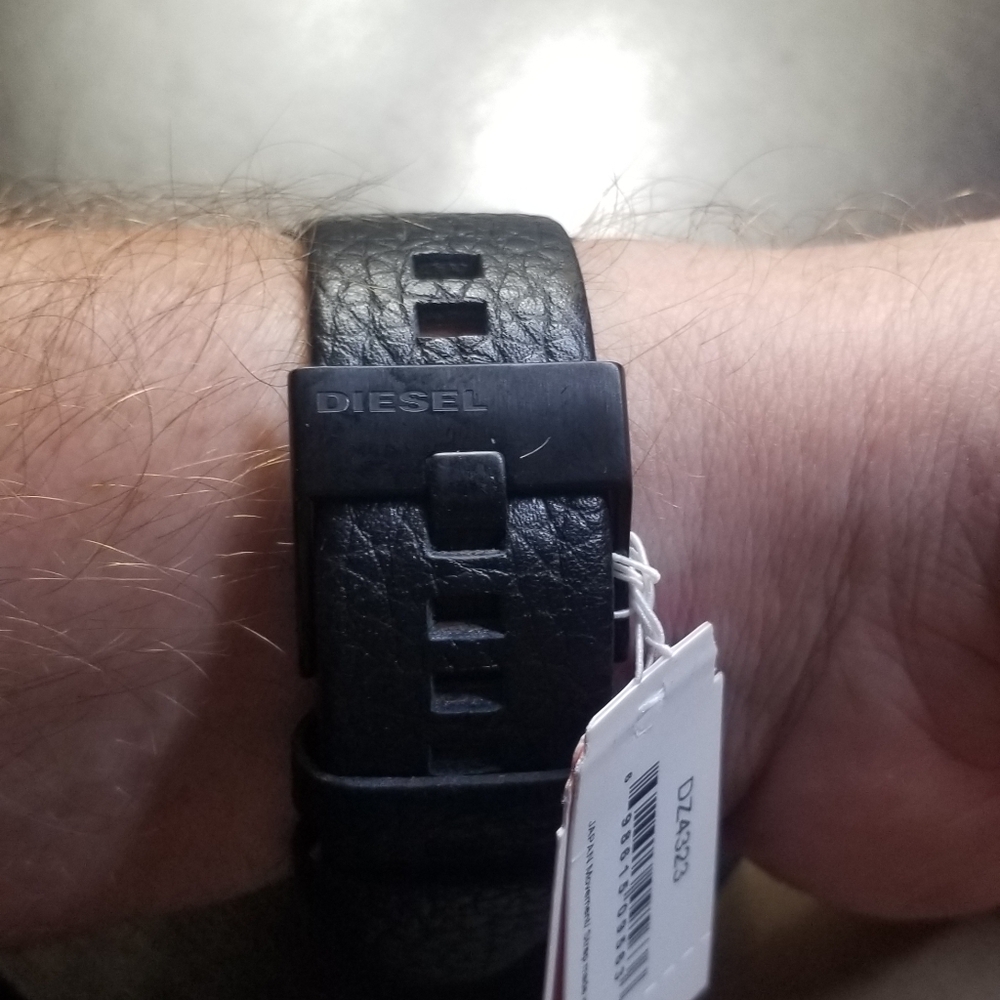 Diesel Mega Chief DZ4323 Watch - Picture 6 of 14